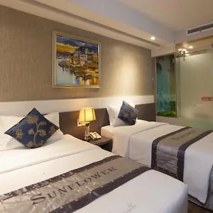 https://sunflower-hotel.hotelsvungtau.com