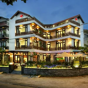 Threeway Riverside Hoi An